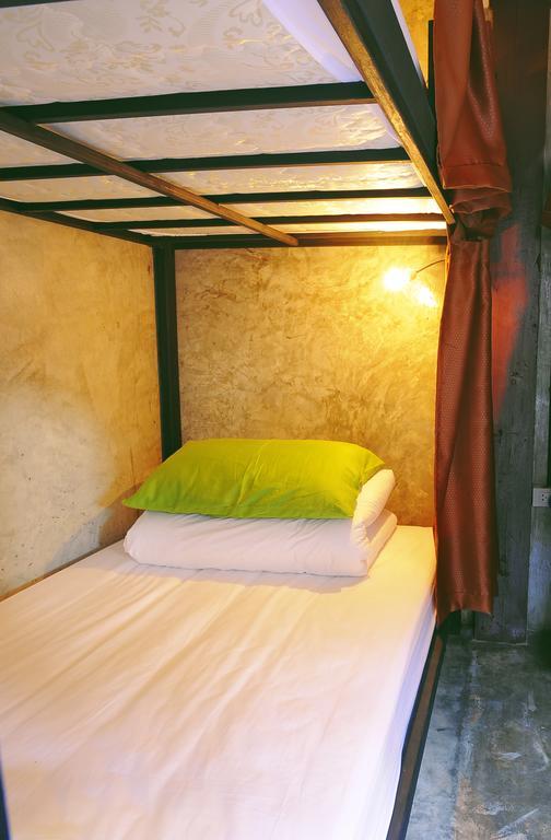 Manon Hostel Чіангмай Екстер'єр фото