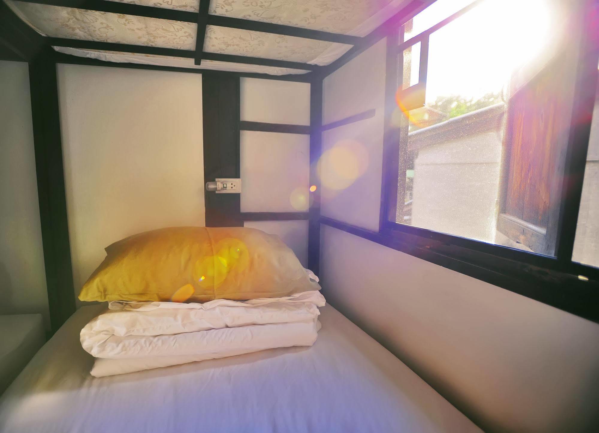 Manon Hostel Чіангмай Екстер'єр фото
